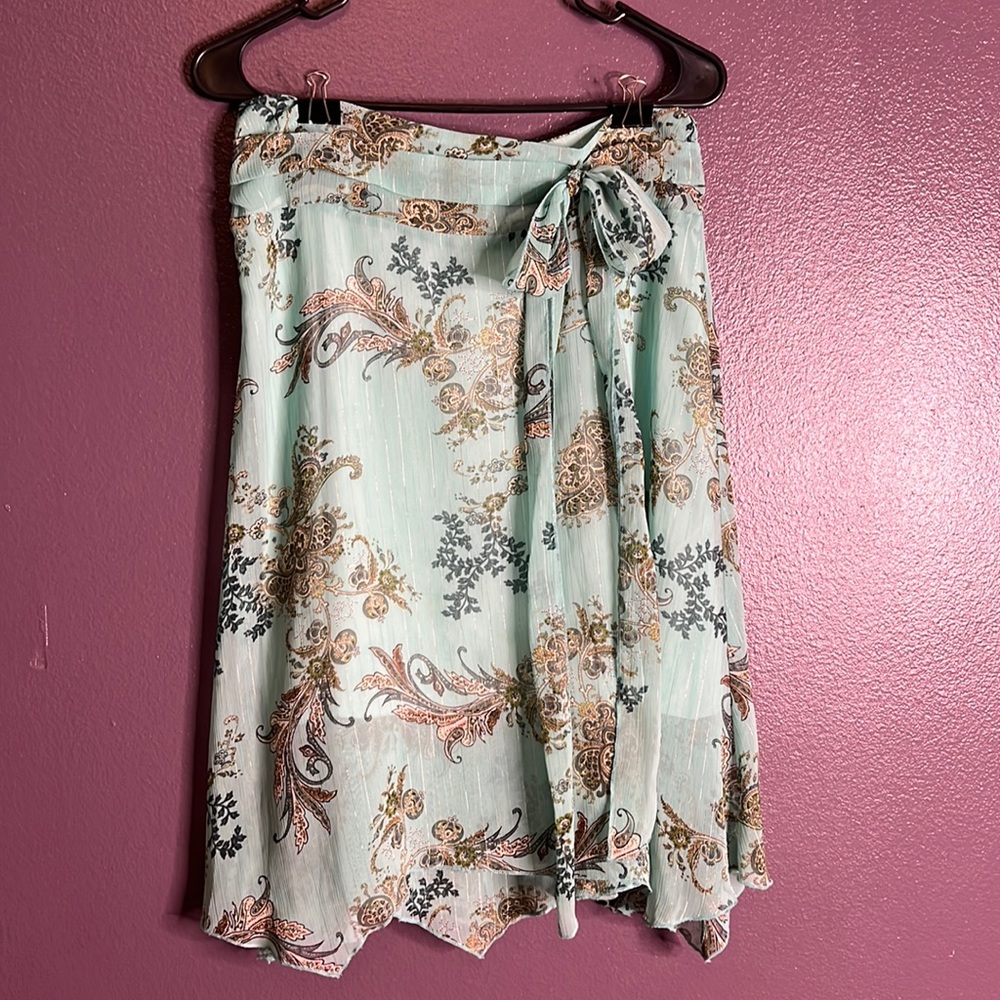 Size 2 (Small) Green Paisley Metallic Silver Pinstripe Midi Skirt